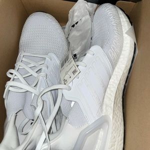 BRAND NEW Men’s white ultraboost 20s